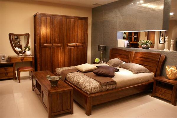 卧室实木家具装修效果图 卧室实木家具装修效果图
